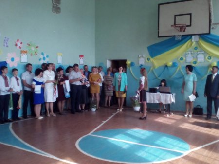 Останній дзвоник для школярів та вихованців Заслуцького НВК